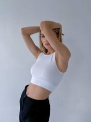 Beyaz Fitilli Crop Top Dikişsiz Spor Büstiyer