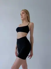 Feel-Strong Dikişsiz Yüksek Bel Kısa Spor Tayt Şort Siyah